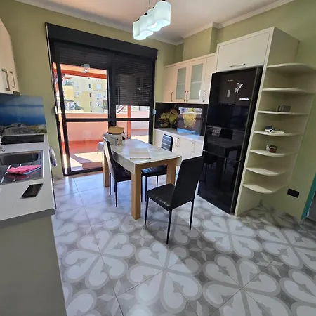 Tona 02 Apartamento *